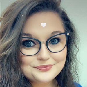 Meet your Posher, Nikki